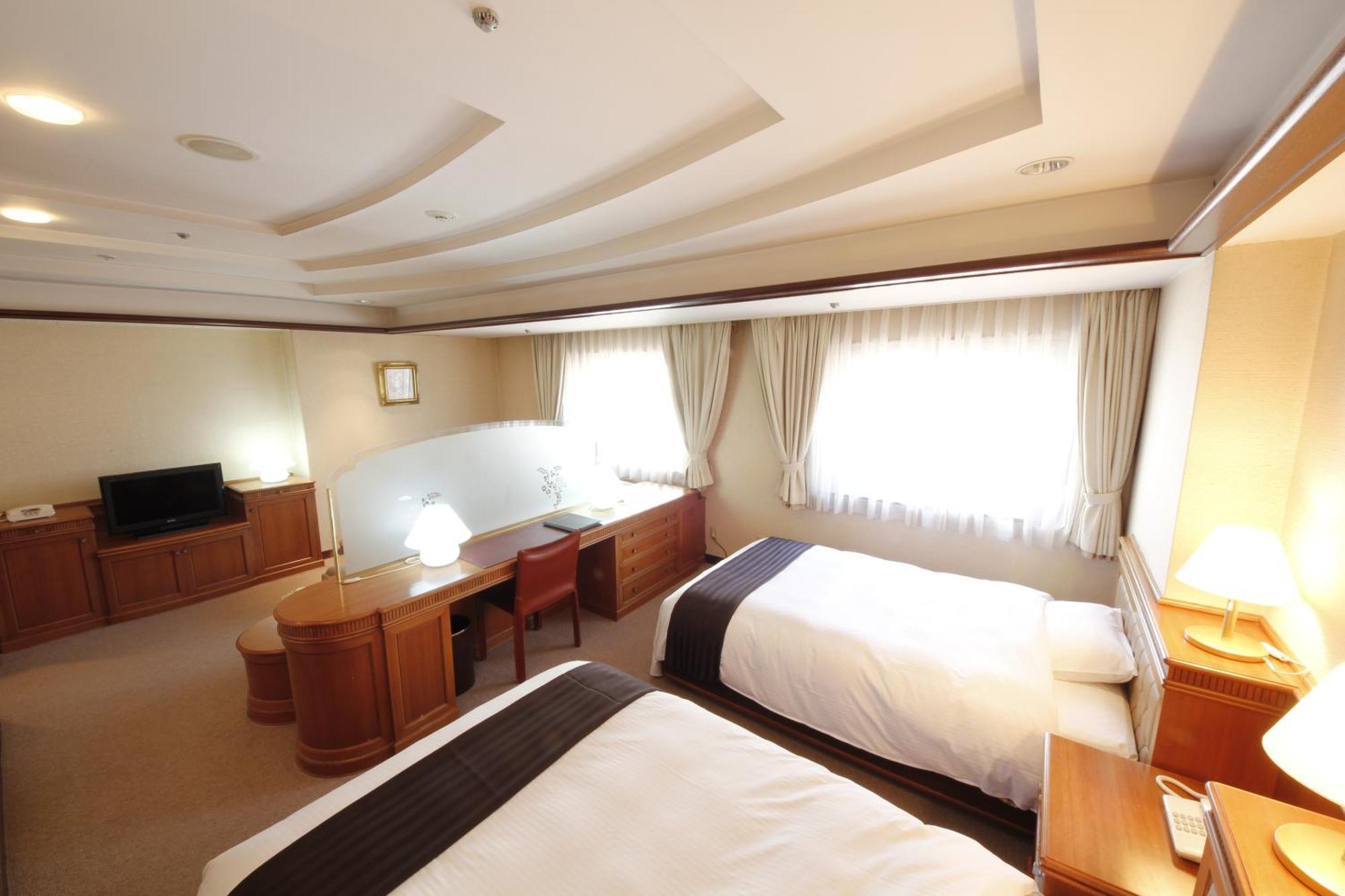 Hotel Hiroshima Garden Palace Ngoại thất bức ảnh