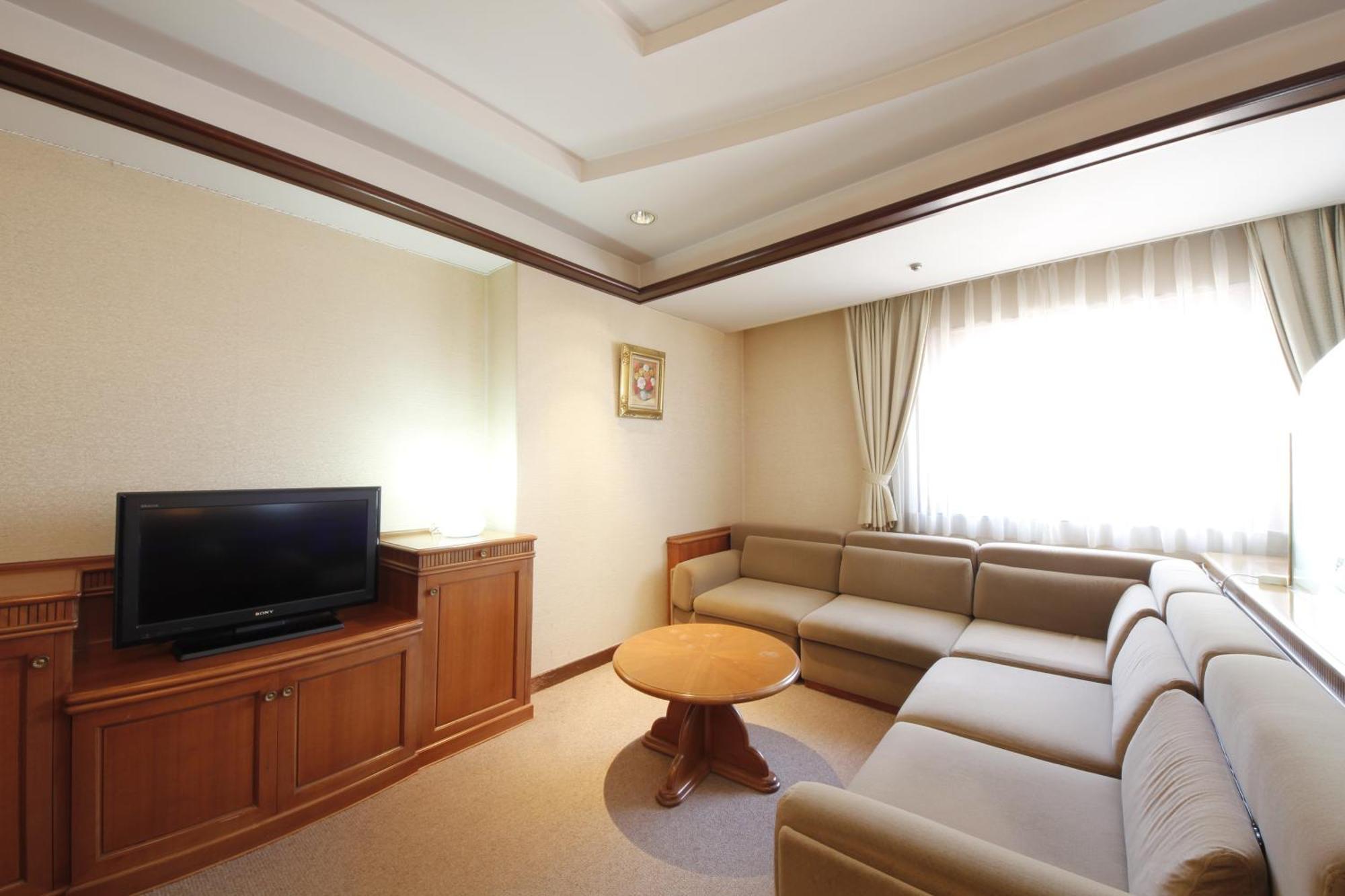 Hotel Hiroshima Garden Palace Ngoại thất bức ảnh